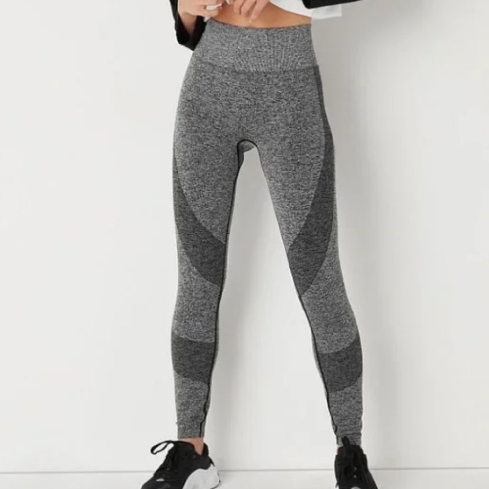 PINK Victoria’s Secret Seamless Leggings